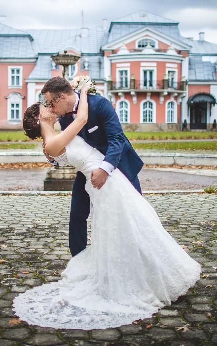 Suknia ślubna Kaledonia tren koronka ecru rozmiar 32/34 + bolerko