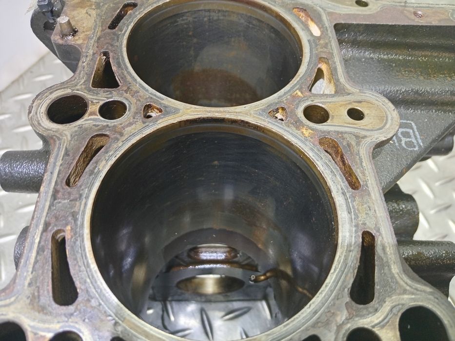 Блок цилиндров VOLKSWAGEN  PASSAT B7 B8 USA 07K103011F