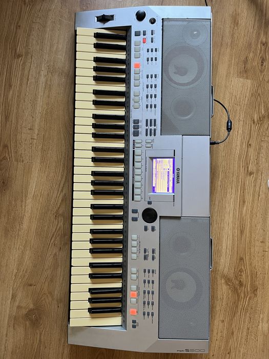 Teclado arranjador Yamaha PSR-S500