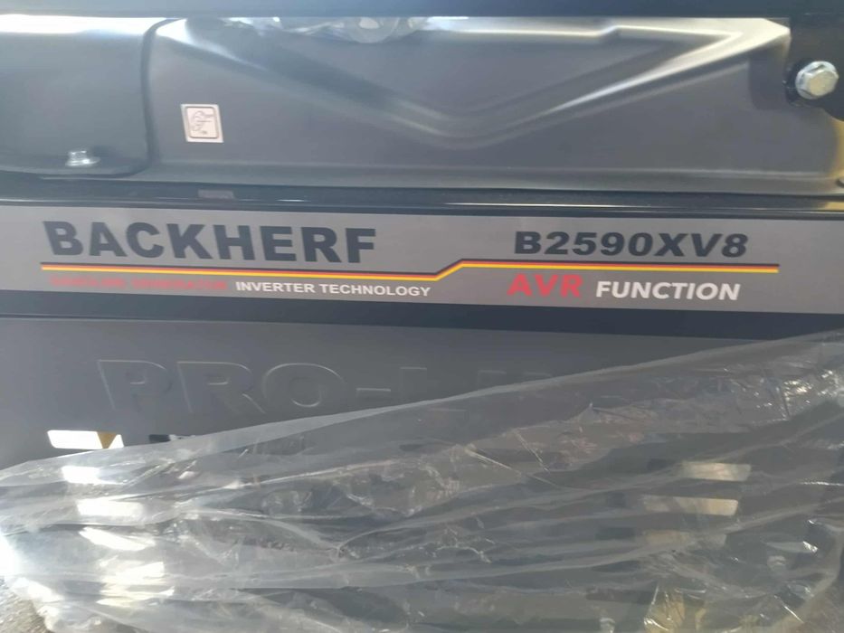 Agregat prądotwórczy BACKHERF B2590x V8 7.1 kW/400V,  3.8 kw/230V nowy