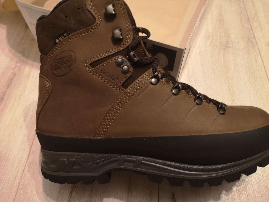 Buty Meindl Bhutan Mfs 2926 dunkelbraun. Cena sklepowa ok. 1 100 zł.