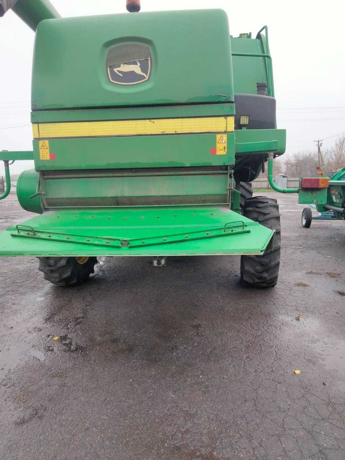 Комбайн John Deere 9640