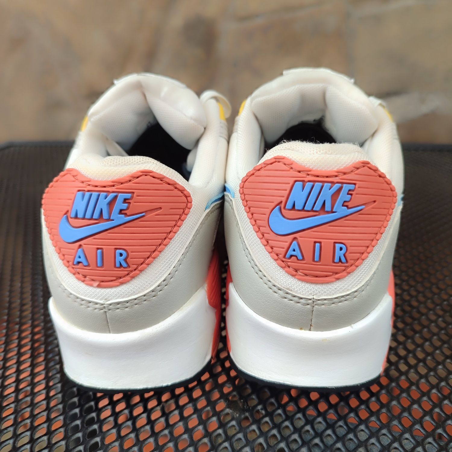 Кроссовки Nike Air Max 40 размер (оригинал)