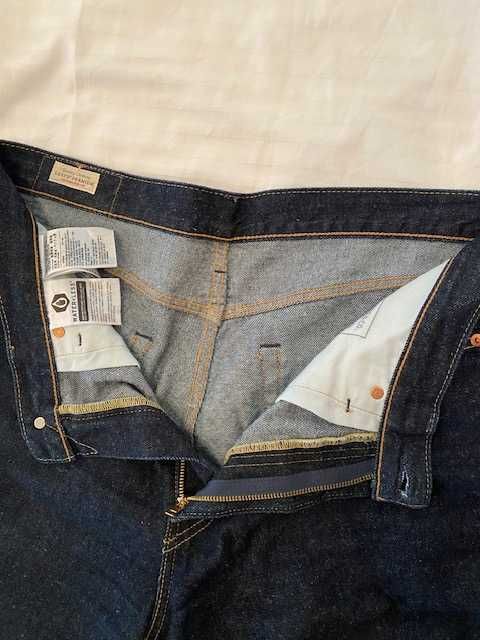 Оригинальные классные джинсы Levi's, мужские, темно-синие!