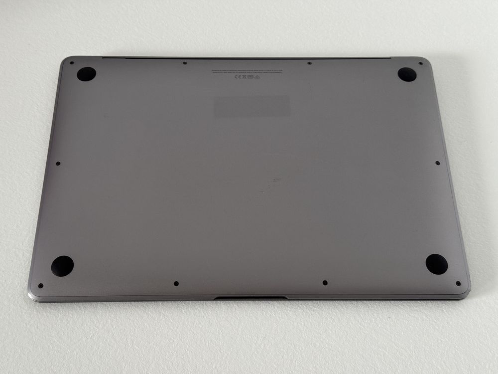 MacBook Air 13 (A2337) - Apple M1/8GB/256GB - faktura VAT 23%