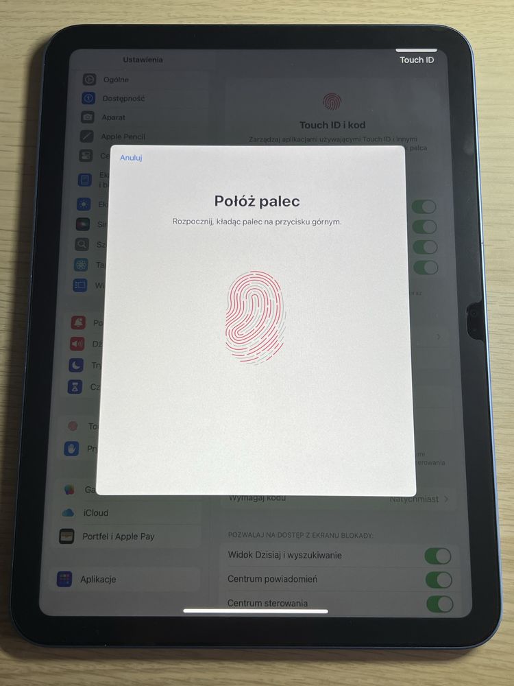 iPad 10 generacji + Apple Pencil USB-C + klawiatura