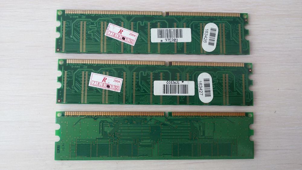 Модули памяти DDR333 и DDR400 по 256MB