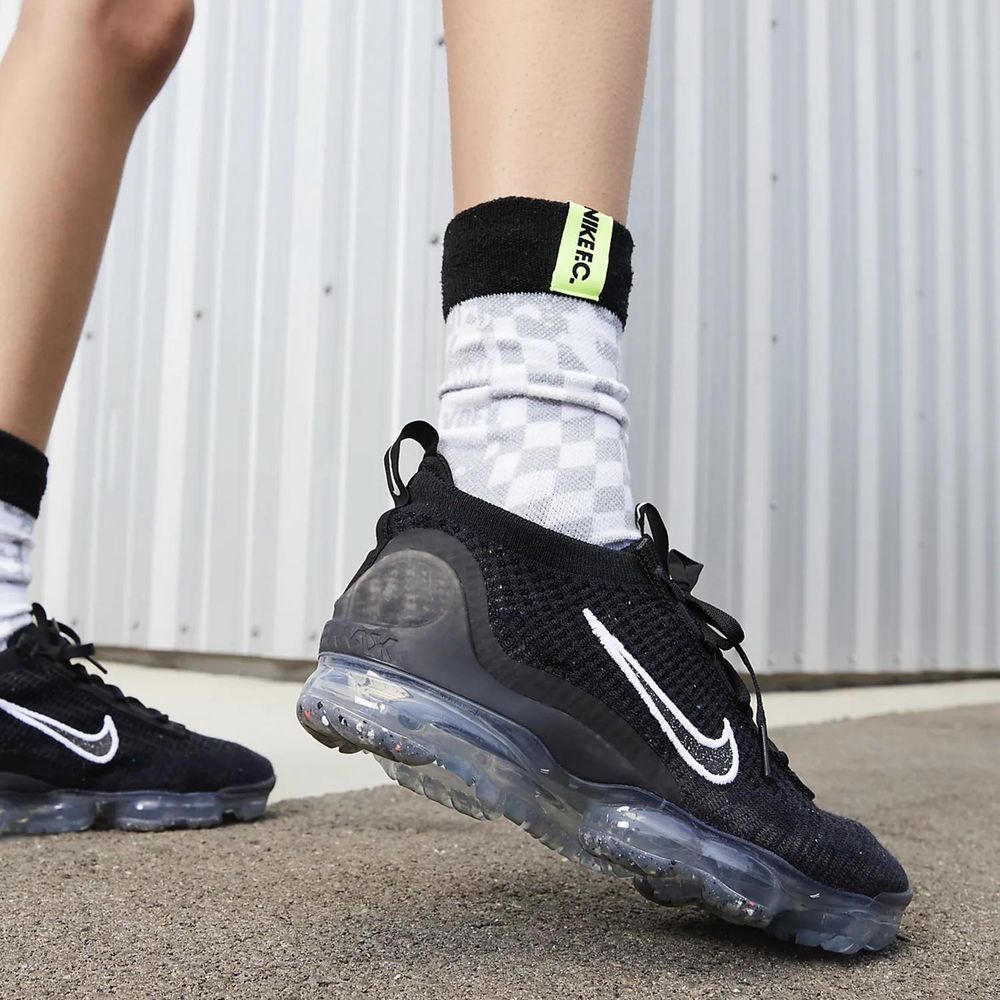 КРОСІВКИ nike air VAPORMAX 2021 FK black dc4112-002 23.5 см