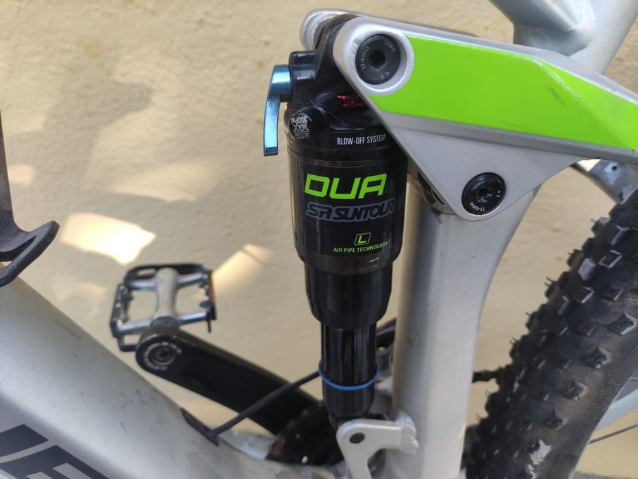 Bicicleta cube stereo