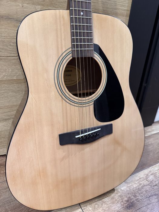 YAMAHA f310 gitara akustyczna