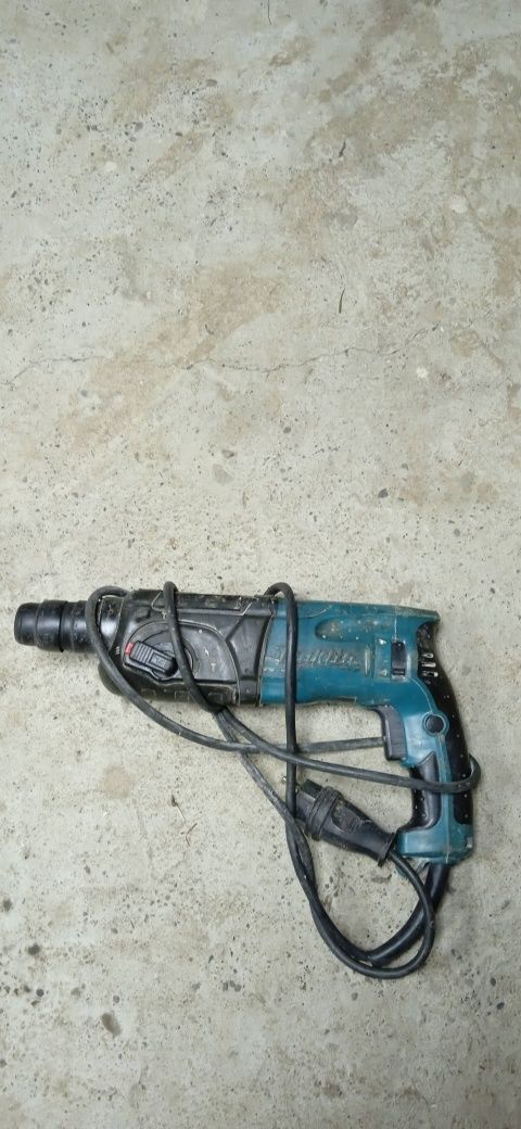 Перфоратор makita 2470