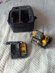 Poziomica laserowa DeWalt