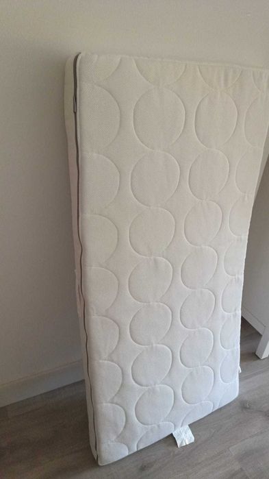 Berço IKEA + colchão
