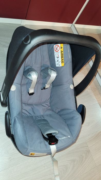 Fotelik samochodowy 0-13 kg - łupina - MAXI COSI + baza