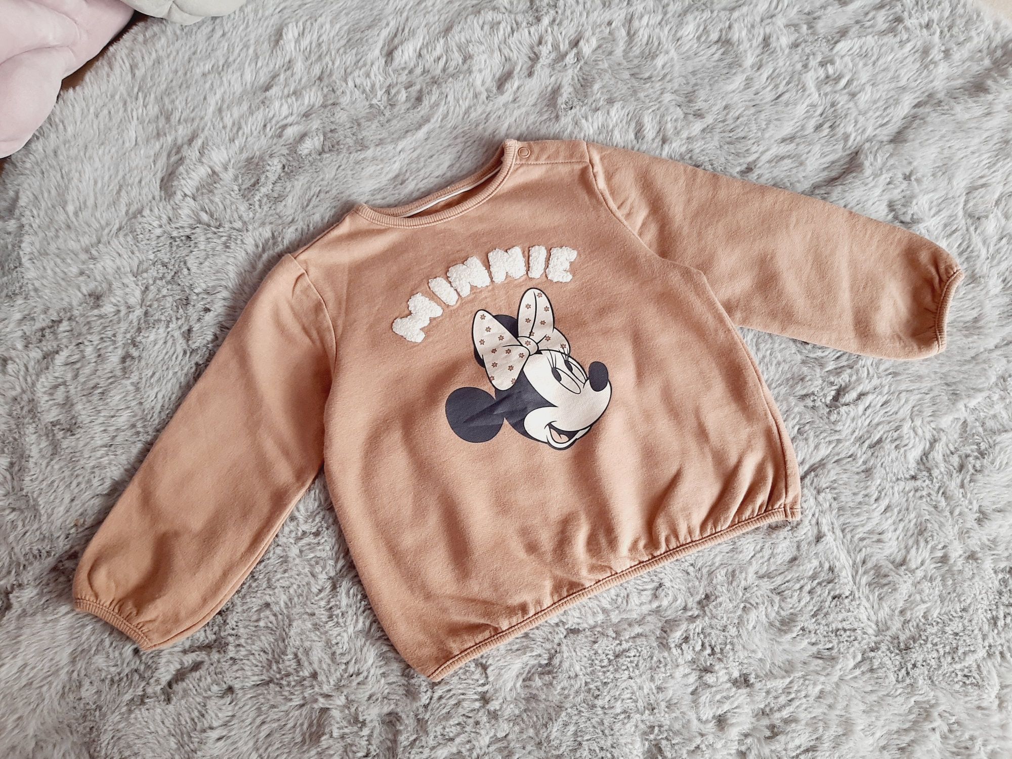 C&a свитшот для девочки minnie