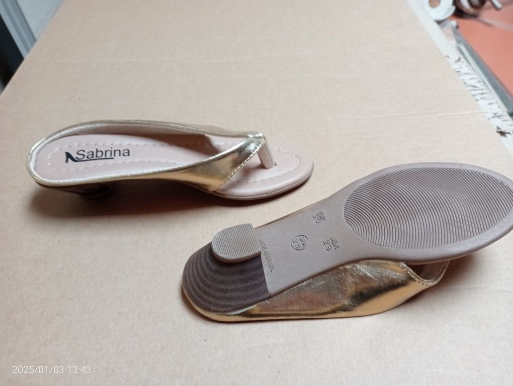 Soquinhas/chinelas