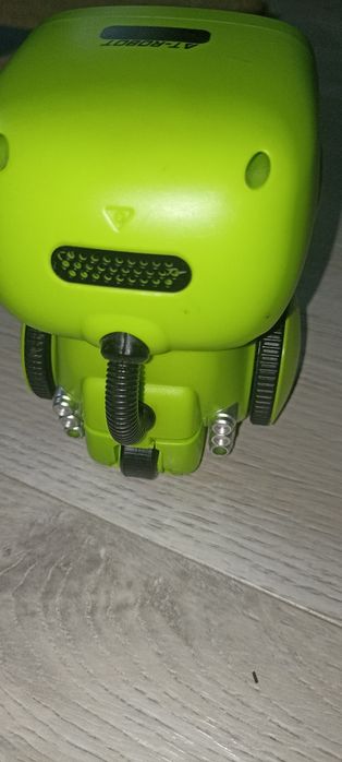 AT-ROBOT Розумний робот з голосовим керуванням