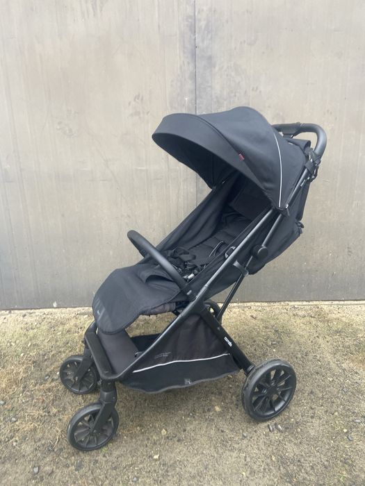 Прогулянкова коляска Carello