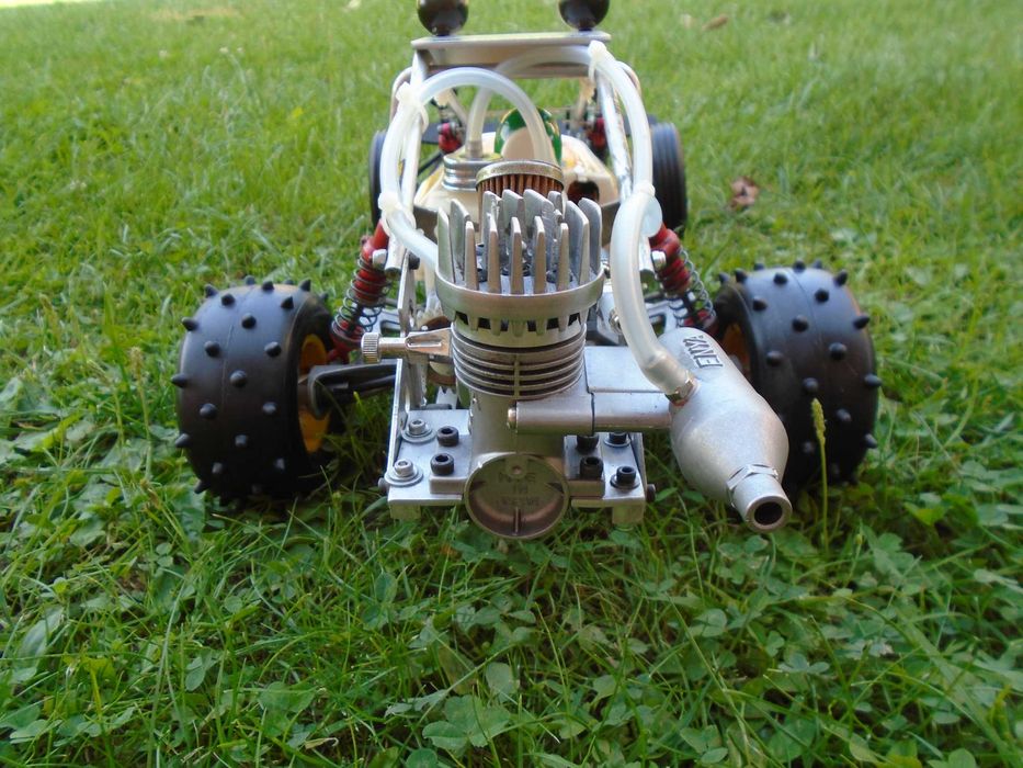 KYOSHO ADVANCE  Buggy 2WD 1:10 Vintage Nitro Spalinowy Model RC