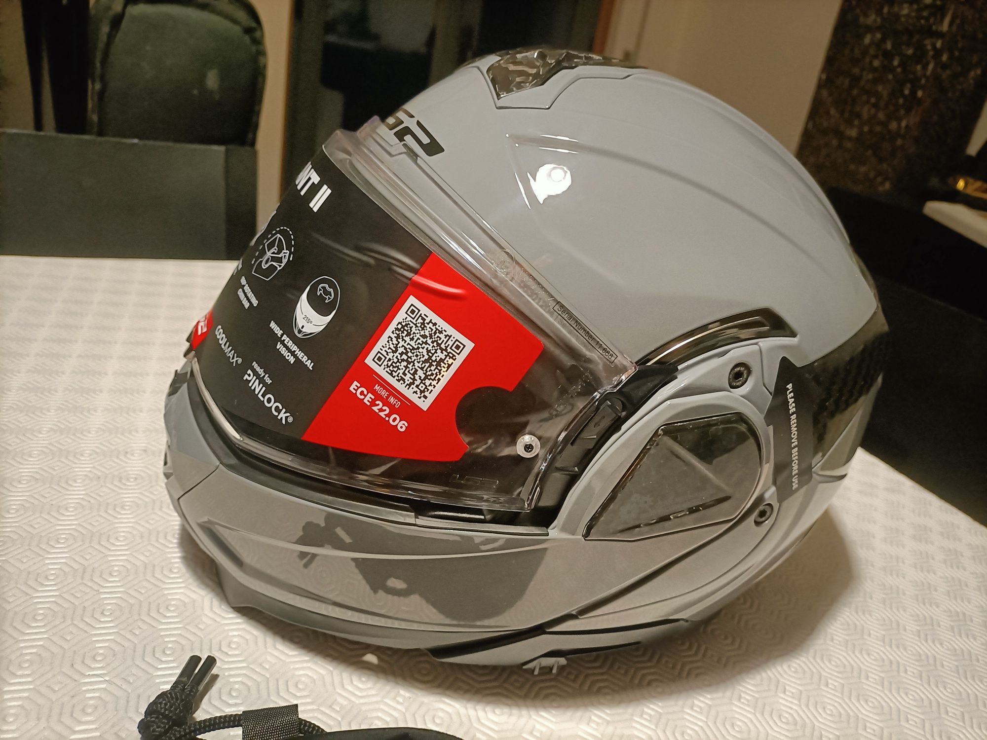 Capacete modular LS2 ADVANT2 novo