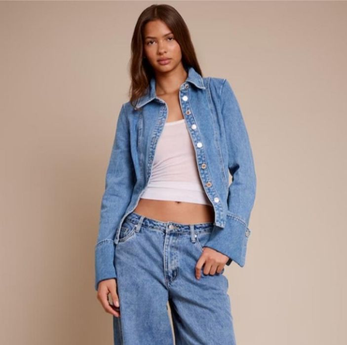 Жіноча джинсова рубашка Prettylittlething 
нова, з біркою. 
плечg