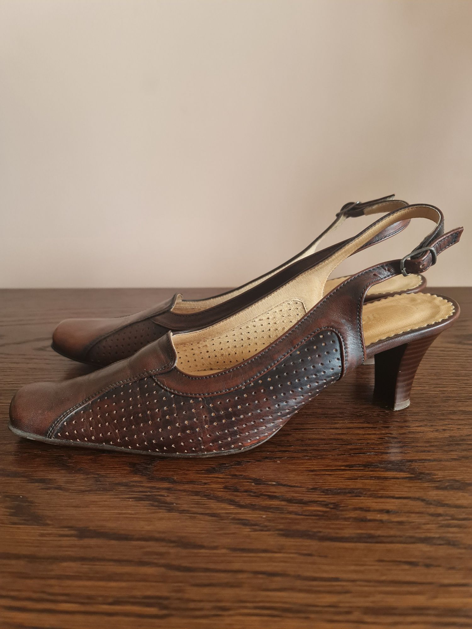 Buty damskie Wielbut skóra naturalna brązowe skórzane sandały