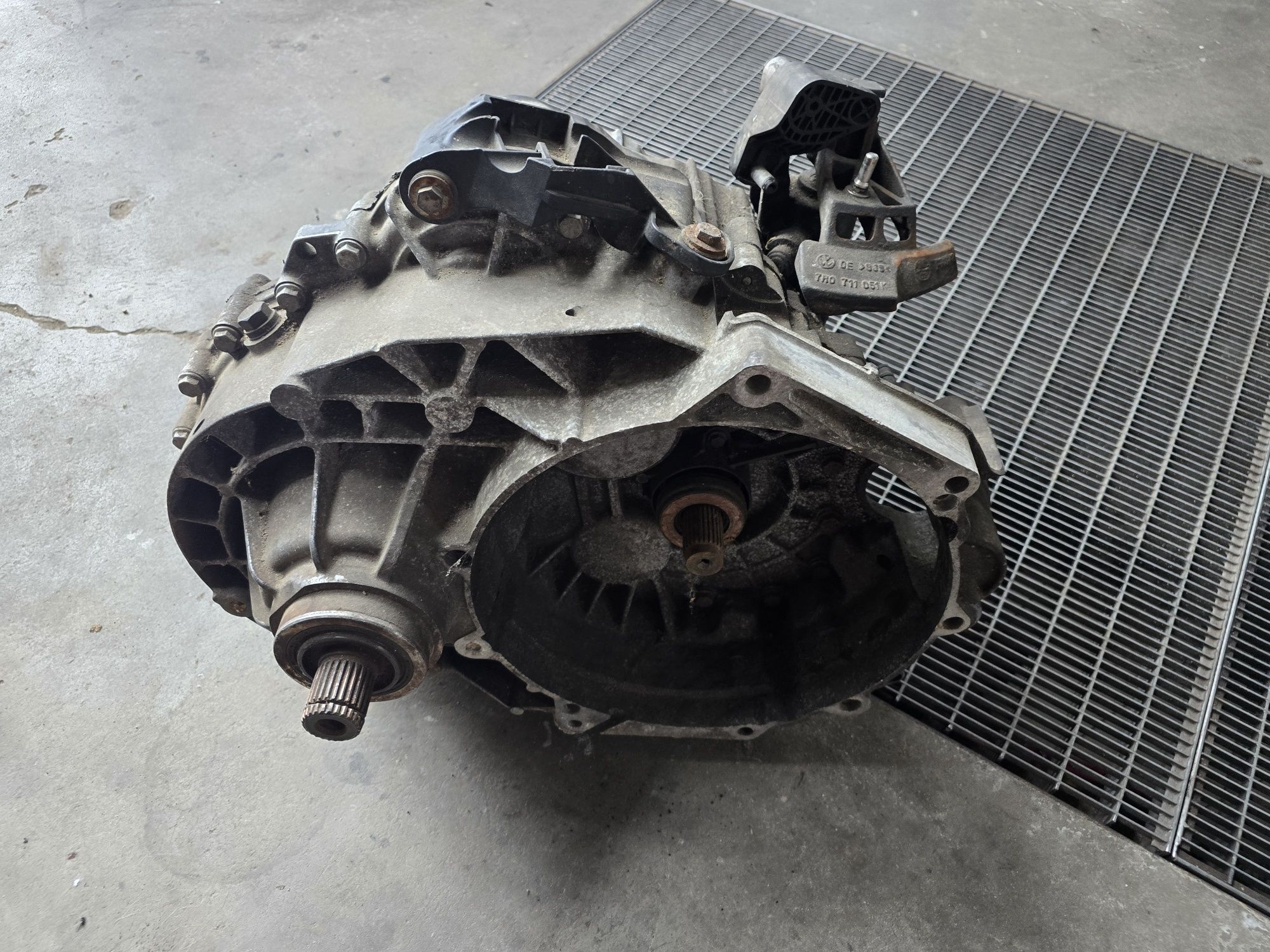 Silnik 1.9 Tdi Skrzynia Biegów KUP VW T5 Transporter