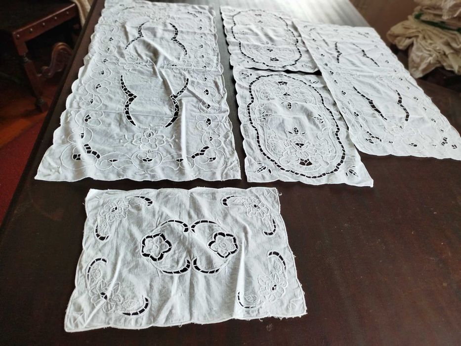 Conjunto de quarto ou sala bordado a máquina