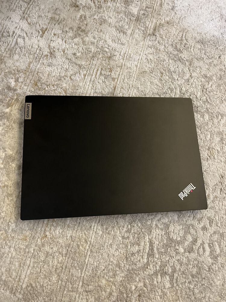 Lenovo thinkpad E14 g2 core i7 1165g7 16ram 14 fhd