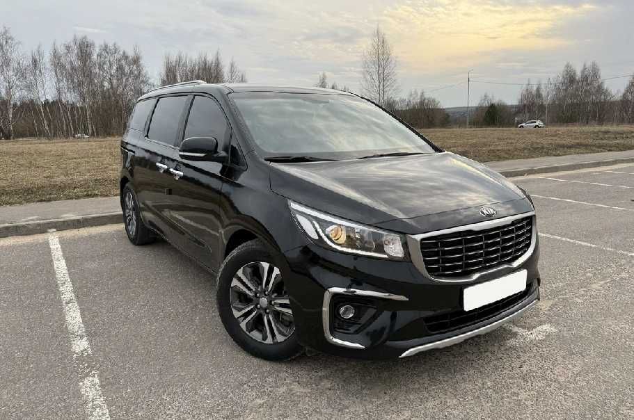 Kia Carnival 2.2 CRDi  2020 рік 8 місць