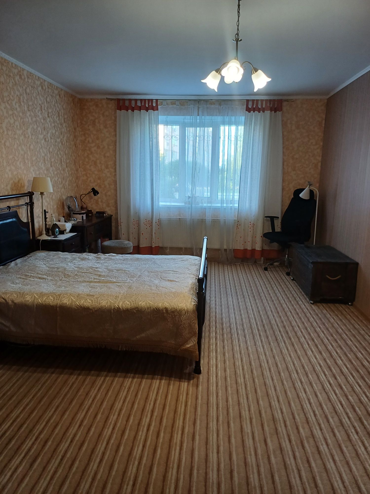 Продам 3-х комнатную квартиру