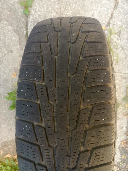 Продам зимние шины nokian nordman225.65.r17