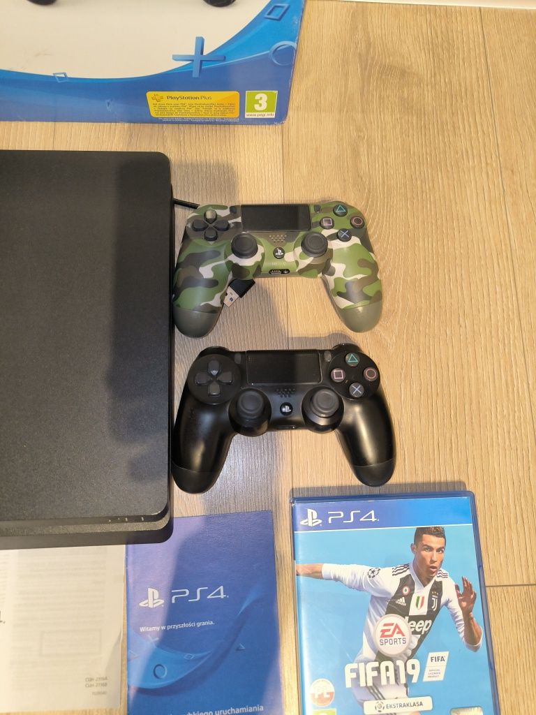 Sony PlayStation 4 500gb ps4 FIFA 19 2 pady zewnętrzny dysk