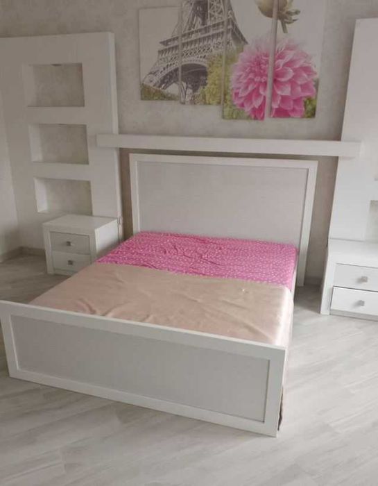 Шкаф купе и кровать