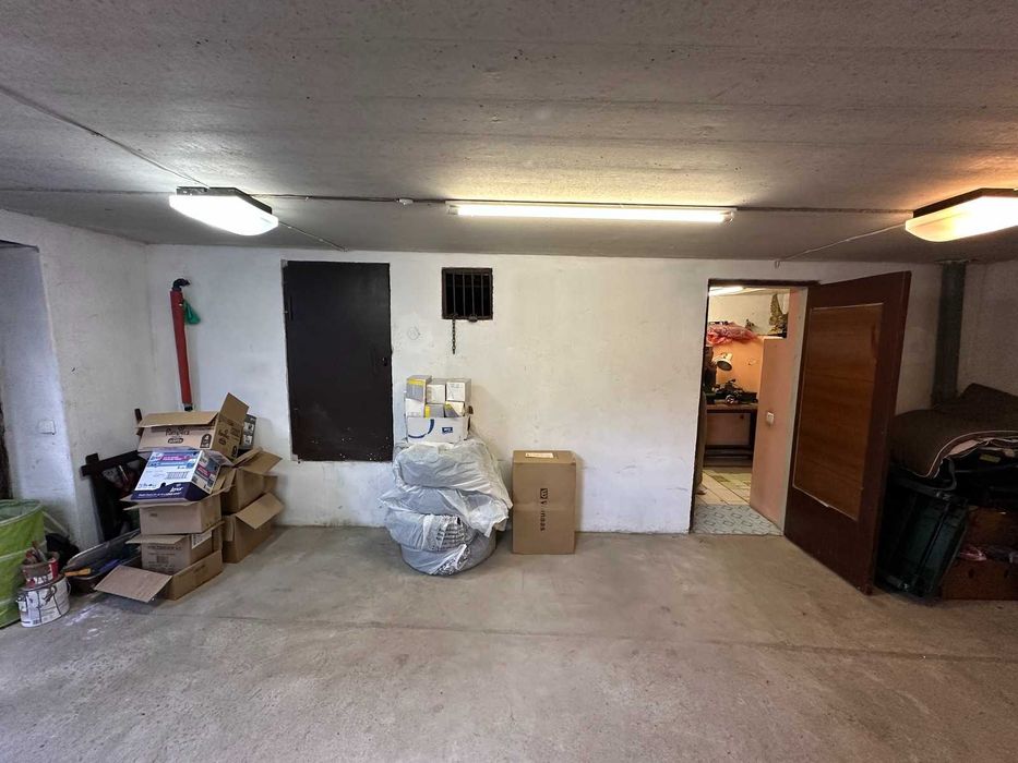 Продаж будинку з 4 спальнями та гаражем | Ружична, 6 соток