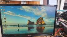 LED монитор с IPS матрицей LG в отличном состоянии в идеале.