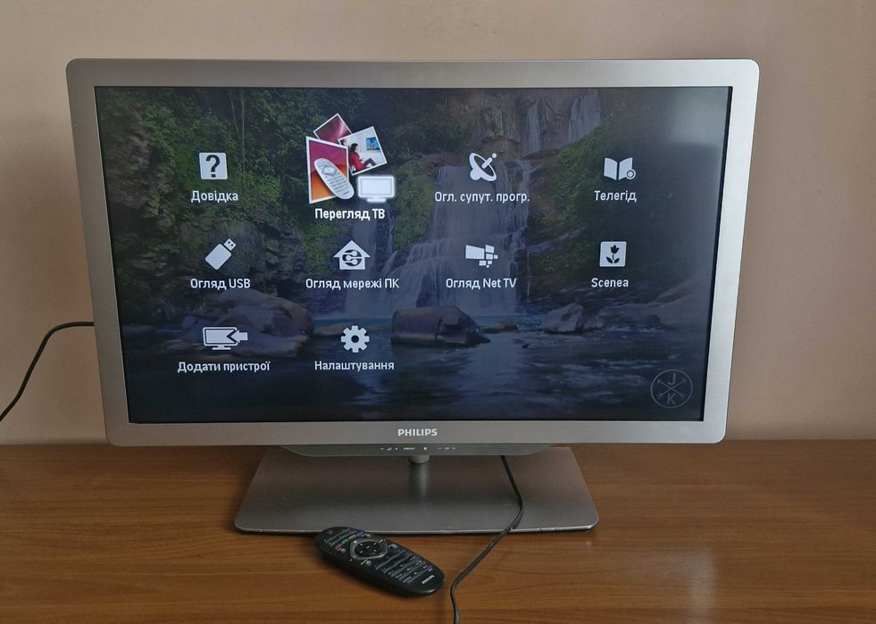 Телевізор "32" Philips 32PFL7606K/12 / Ambilight