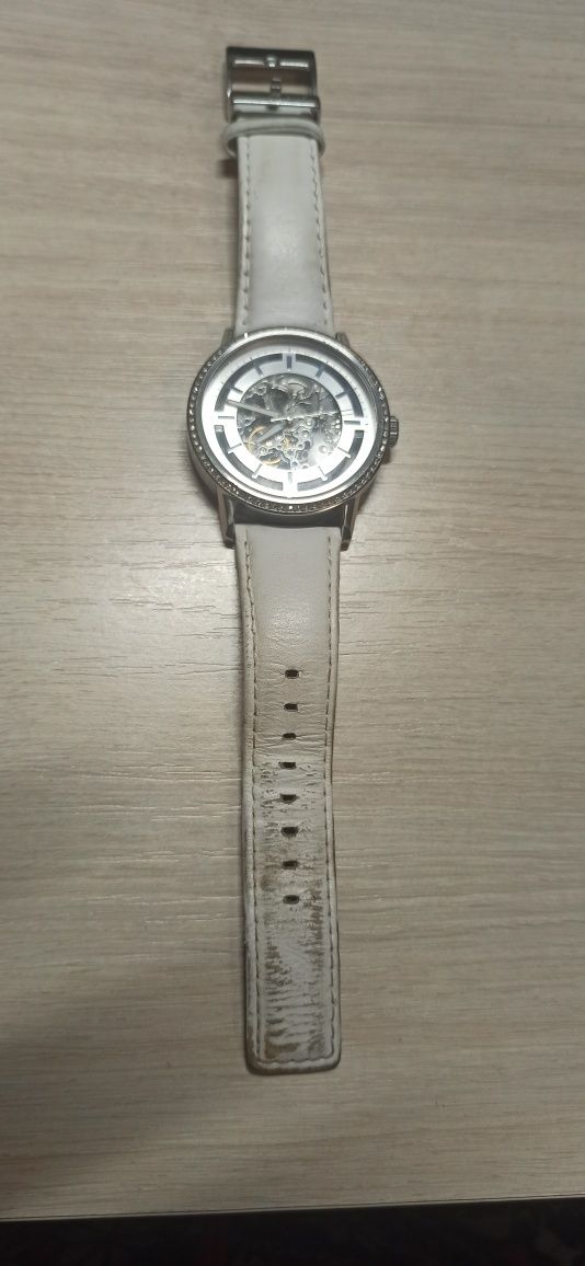 Жіночій наручний годинник Kenneth Cole IKC2690