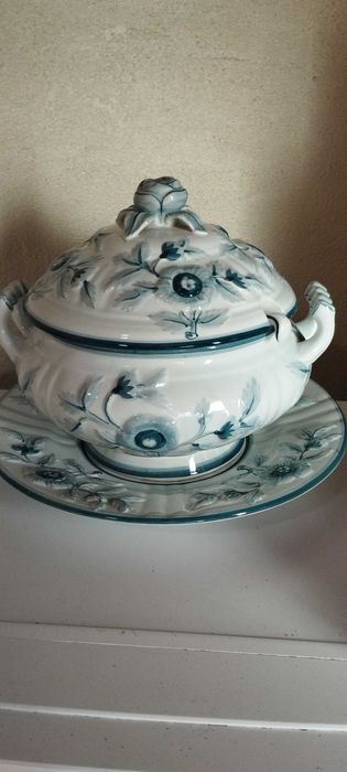 Terrina de sopa de cerâmica de Alcobaça