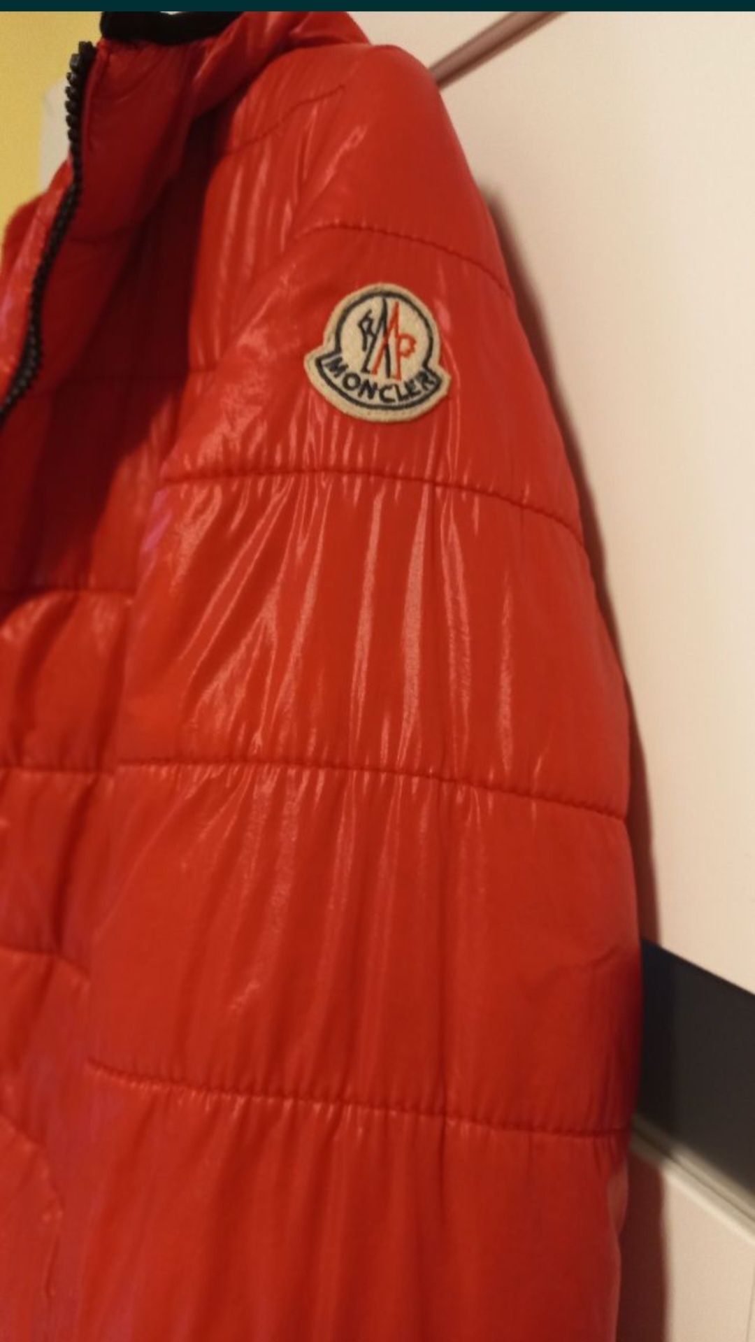 Moncler,kurtka z kapturem S-M