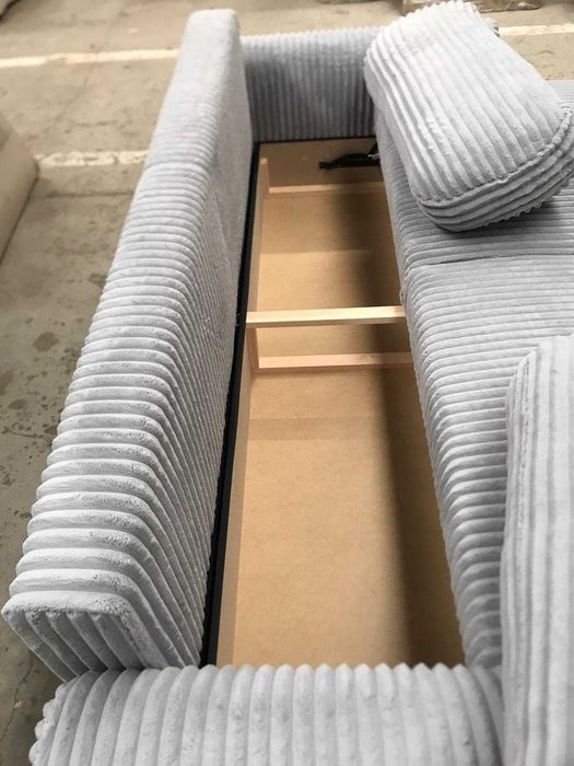 Wyjątkowa welurowa sofa w kolorze szarym z funkcją spania