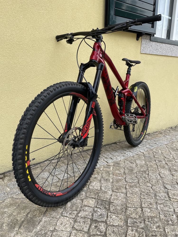 Canyon Spectral AL 7.0 EX 27.5” Trail/Enduro