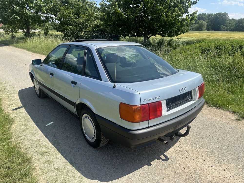 Audi 80 b3 bardzo ladna stan kolekcjonerski