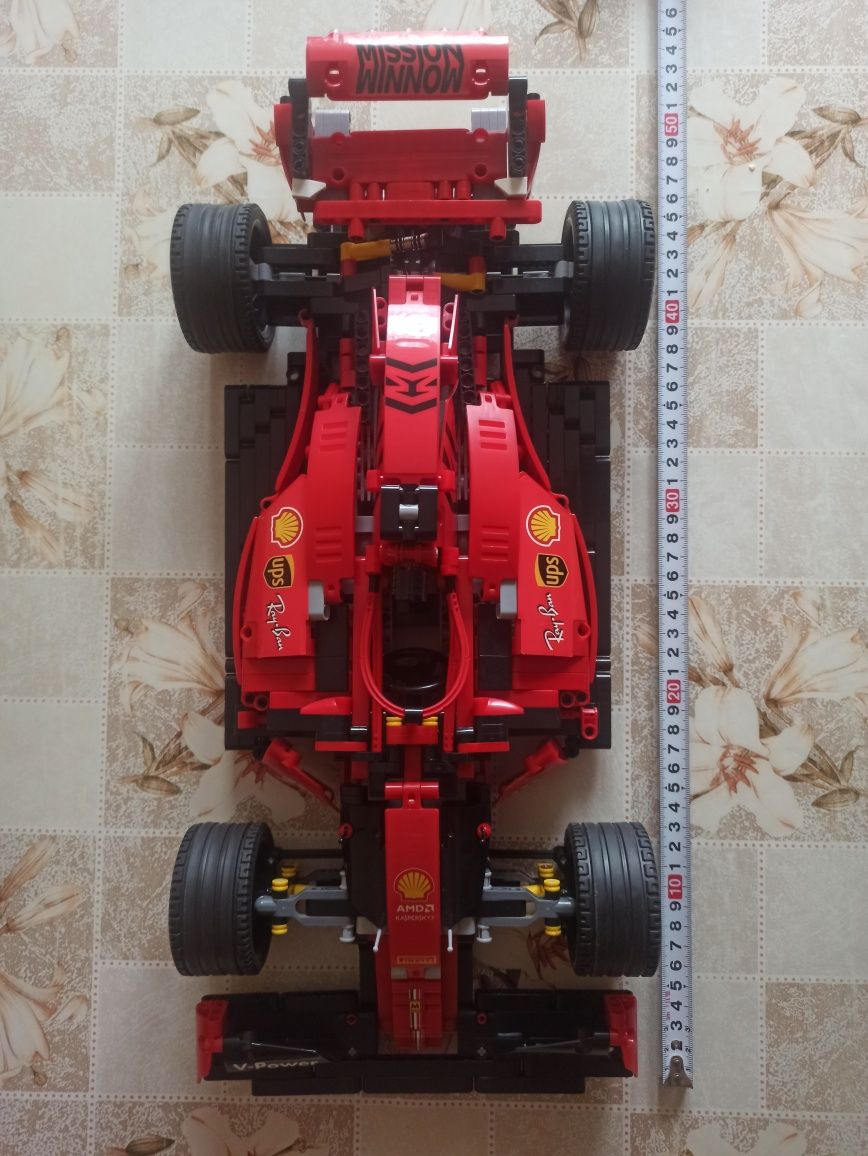 Samochód Ferrari SF90 1:10 ( nie Lego Technic ) Klocki Model