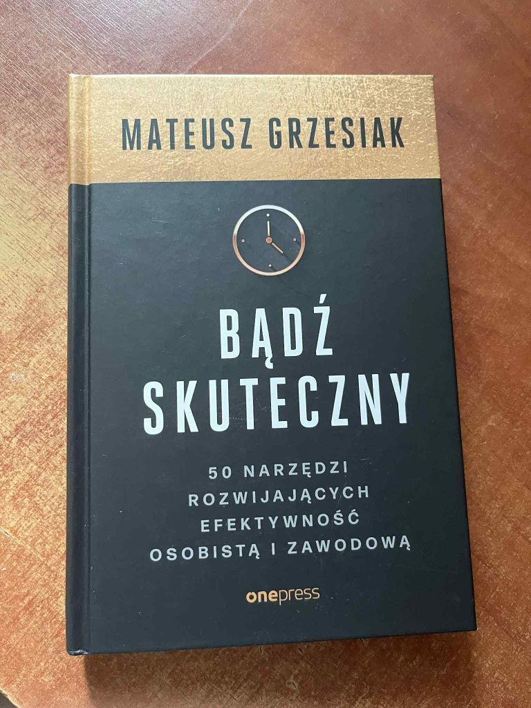 Sprzedam zestaw 55 książek