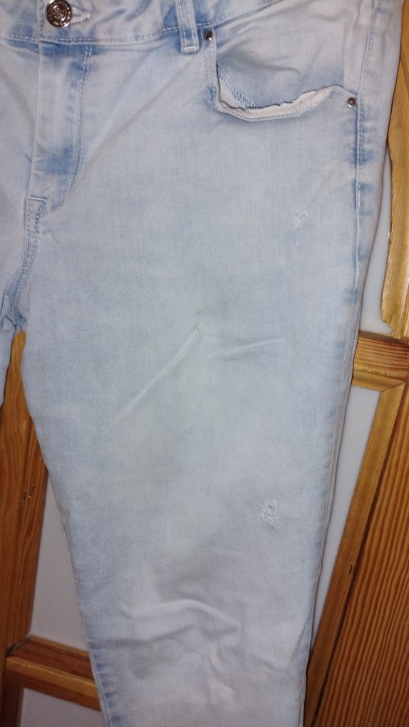 Spodnie. Damskie Jeans