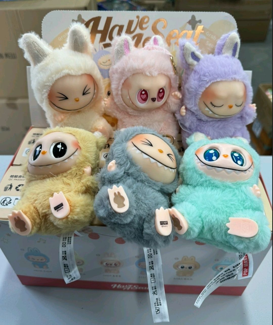 Labubu іграшка сюрприз із брелоком  Лабубу Labubu