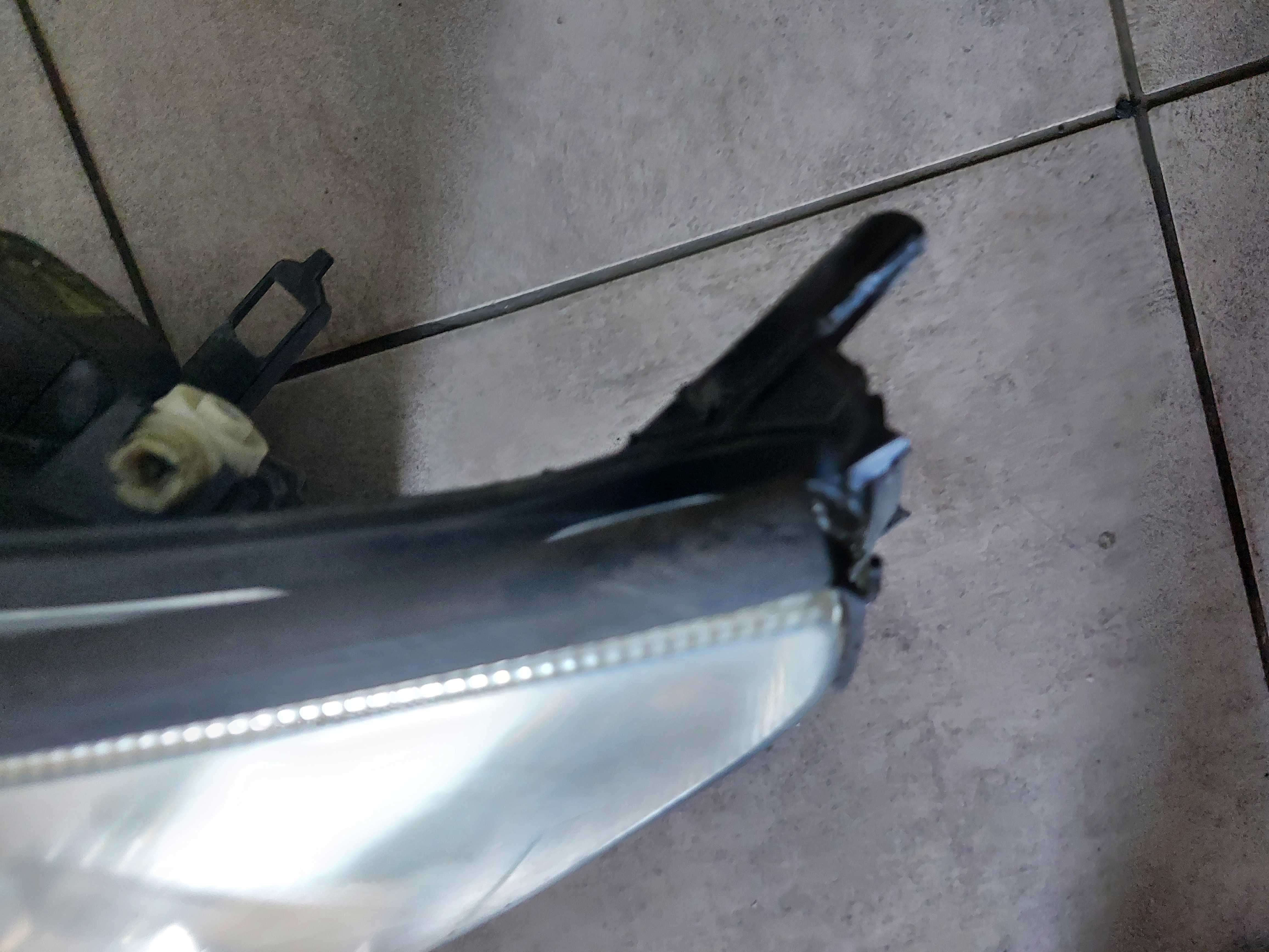 Ford Focus MK1 Lift lampa przednia lewa XENON FV transport/dostawa
