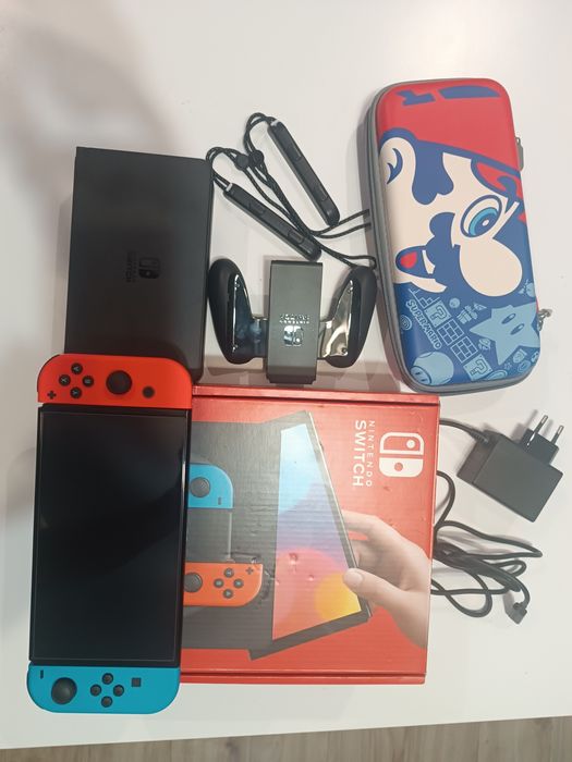 Konsola Nintendo switch OLED czerwono niebieska NOWA