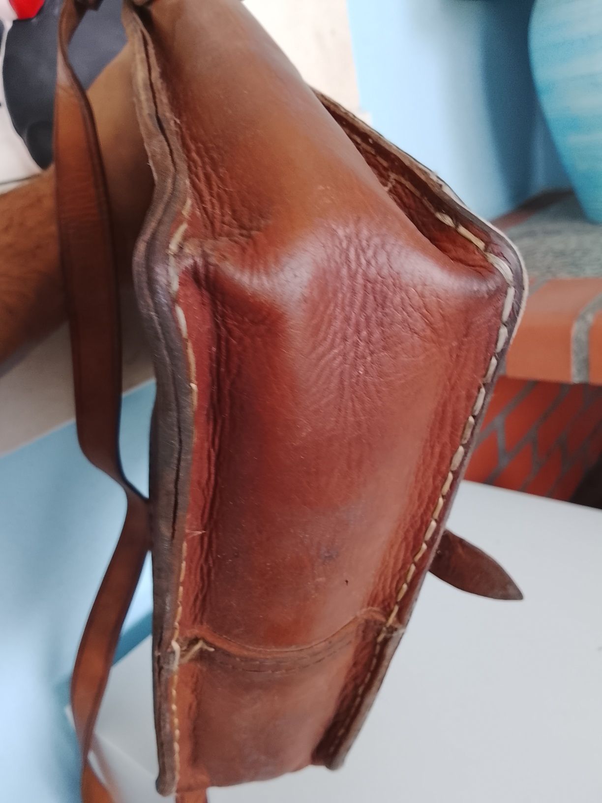 Mala pele vintage cozida á mão
